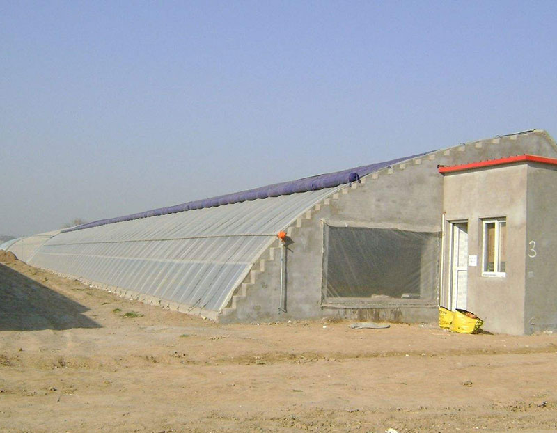 Solar greenhouse